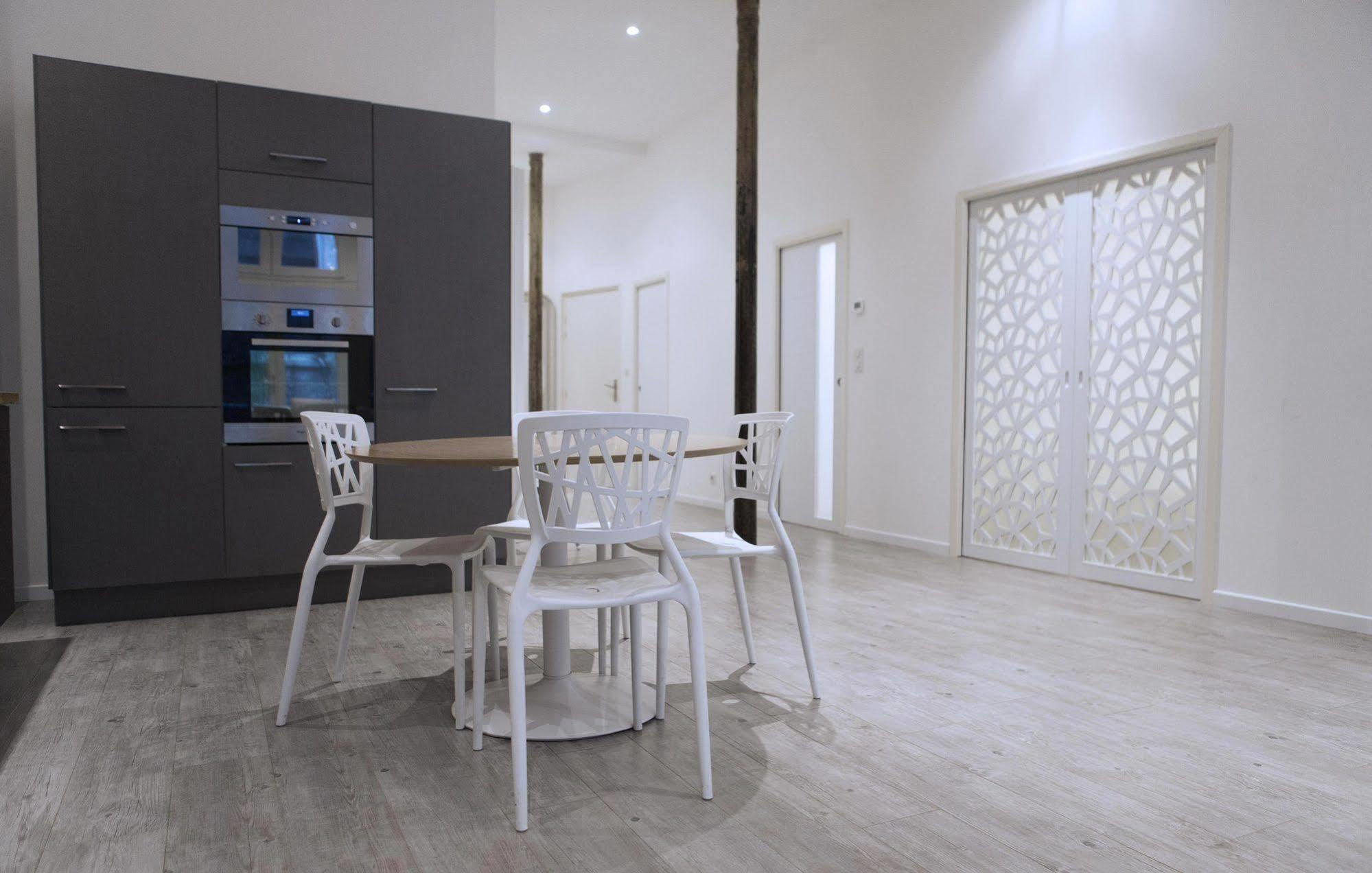 Ausone Beautiful Loft Apartment In Historical Center + Terrace And Parking Бордо Екстериор снимка