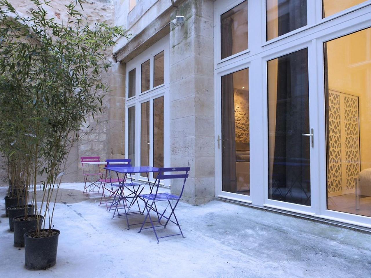Ausone Beautiful Loft Apartment In Historical Center + Terrace And Parking Бордо Екстериор снимка